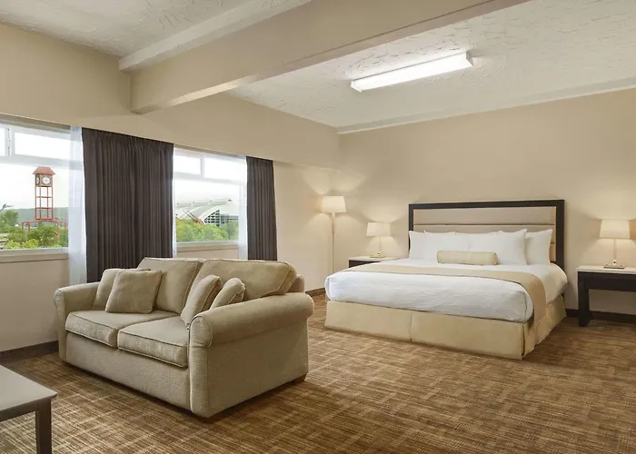 Family Hotel: Days Inn By Wyndham Downtown Prince George