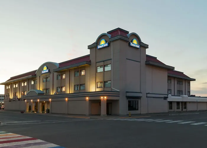 Family Hotel: Days Inn By Wyndham Downtown Prince George